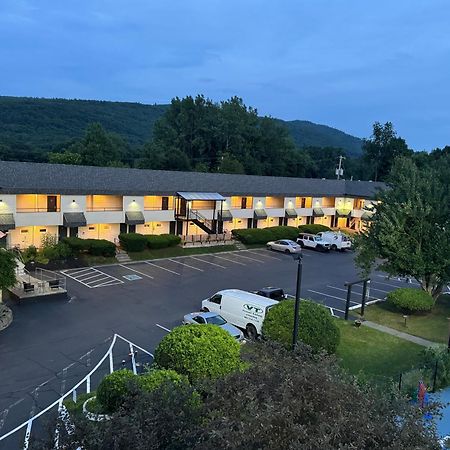 The Black Mountain Inn Brattleboro Ngoại thất bức ảnh